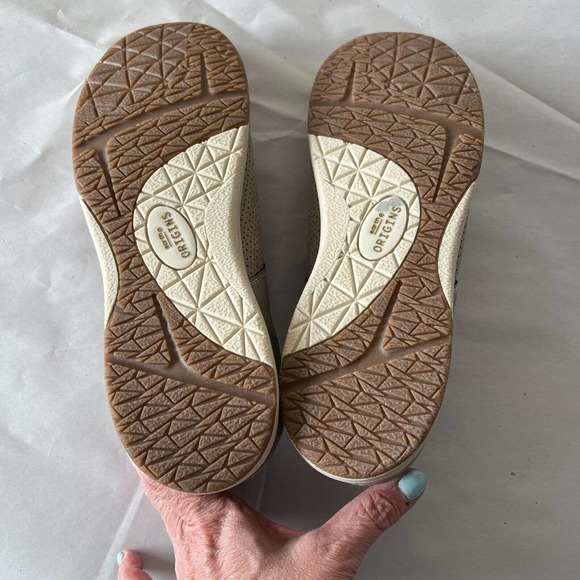 EARTH Origins Elson Sneaker - Picture 6 of 8